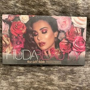 Huda Beauty Rose Gold Palette Remastered Eyeshadow